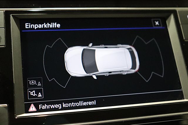 T-Roc 2.0 TDI LIFE FAHRSCHULUMBAU ACC LED AHK BT