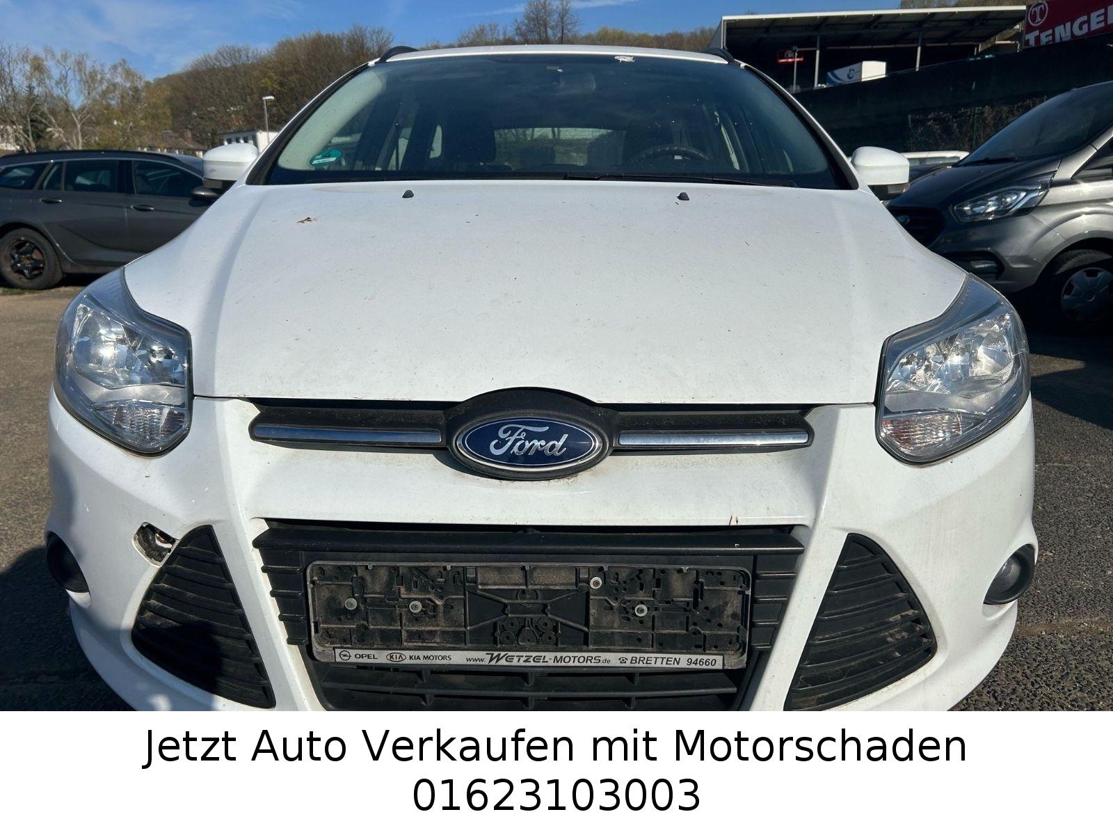 Ford Focus 2013 — photo 15