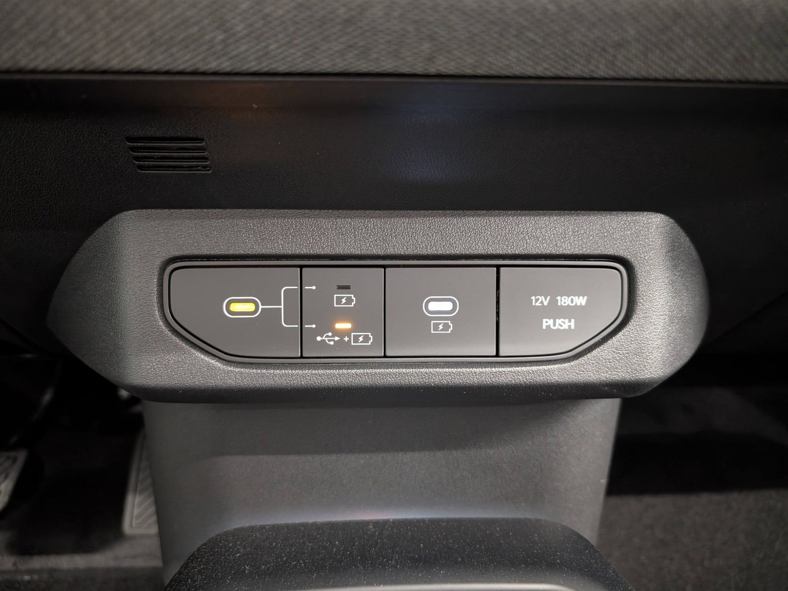 KIA EV4  81.4-kWh FWD Earth Upgrade Sound Design – Bild 19