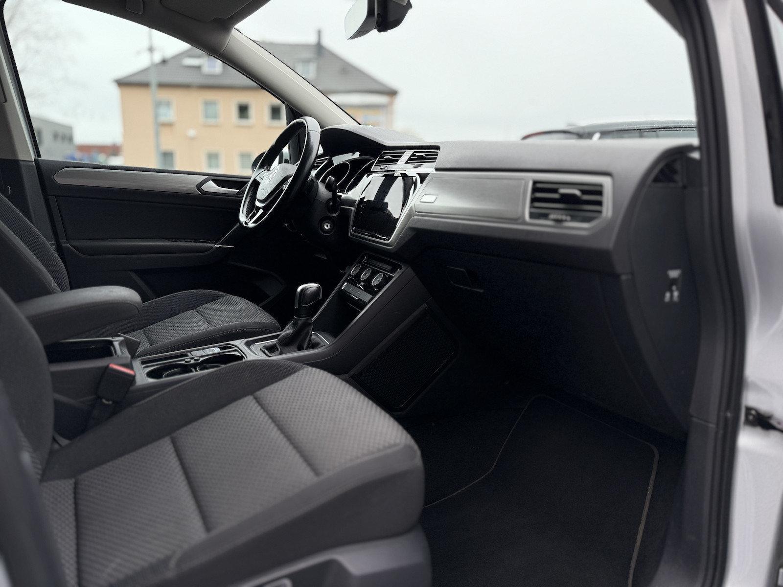 Volkswagen Touran 1.Hd / Automatik / AHK / 7 Sitze / Navi, миниатюра 12