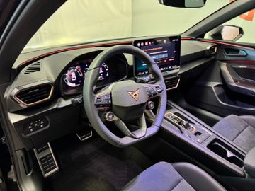Cupra Leon Sportstourer 2.0 245 kW 4*4 VZ AHK Sennhei.