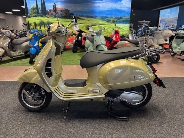 Vespa GTS 300 75 Jahre Limitiert Supertech