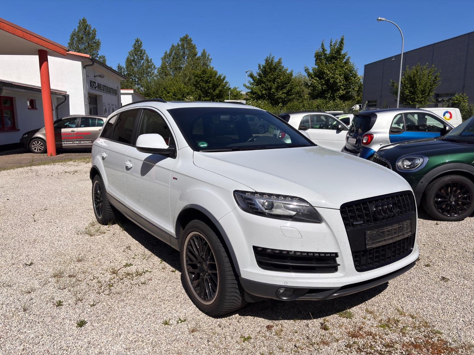 Audi Q7 3.0 TDI quattro Standheizung 7 Sitze S Line