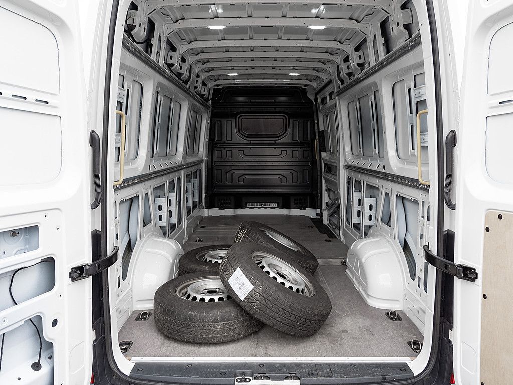 Fahrzeugabbildung Volkswagen Crafter 2.0 TDI Hoch Lang KLIMA KAMERA APP-CONN.