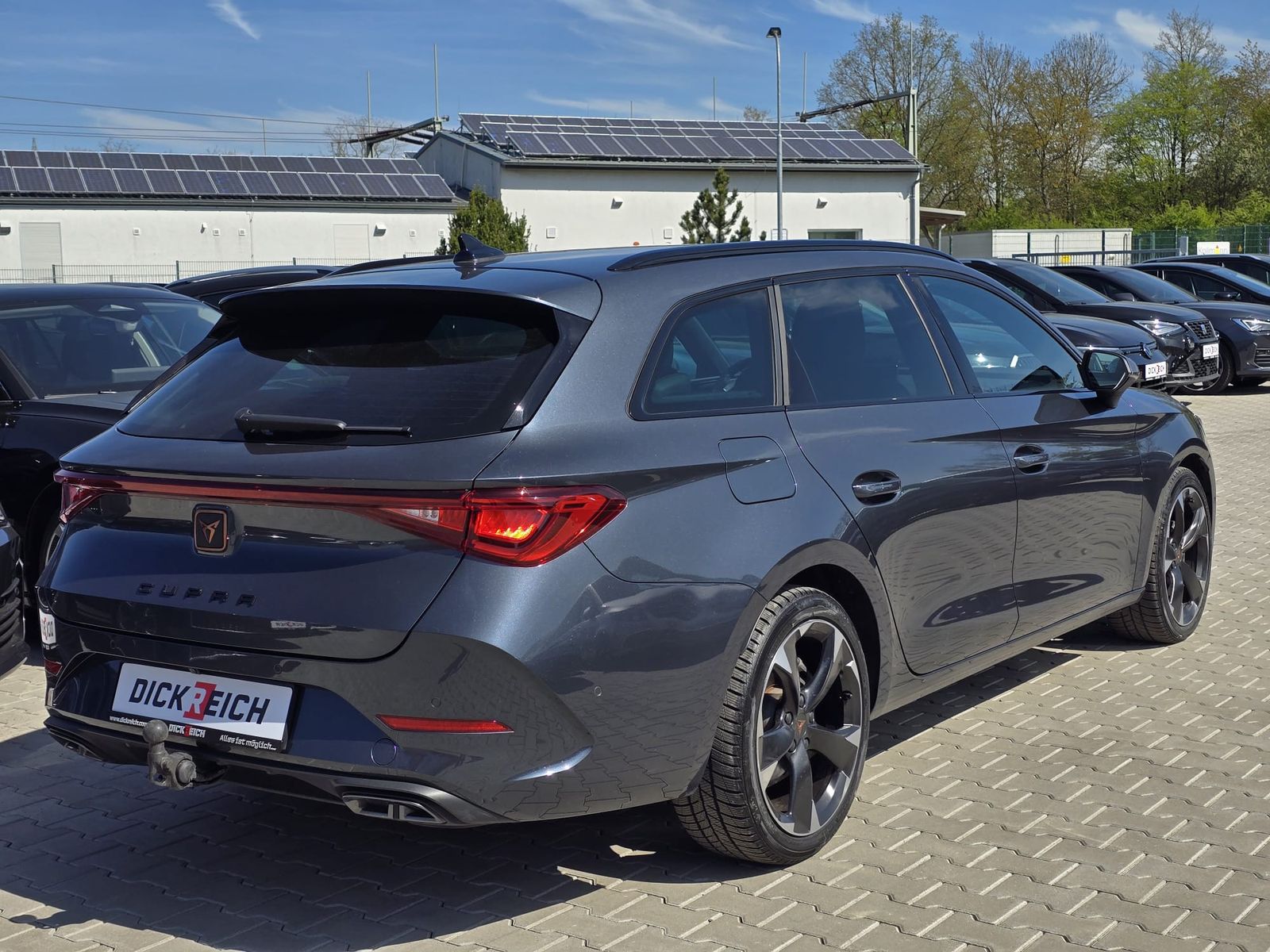 Fahrzeugabbildung CUPRA Leon 1.5 eTSI DSG MATRIX-LED*ACC*AHK*KAMERA*18"