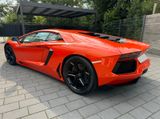 Lamborghini Aventador LP 700-4 -DEUTSCHES FZG-LIFT-NAVI-GLAS - Lamborghini Aventador mit Benzin-Antrieb