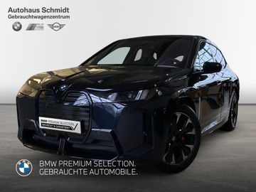 BMW Leasingangebot: BMW iX M70 *813€ o. Anz*M Sport*B&W*2 Achs*AHK*ICONI