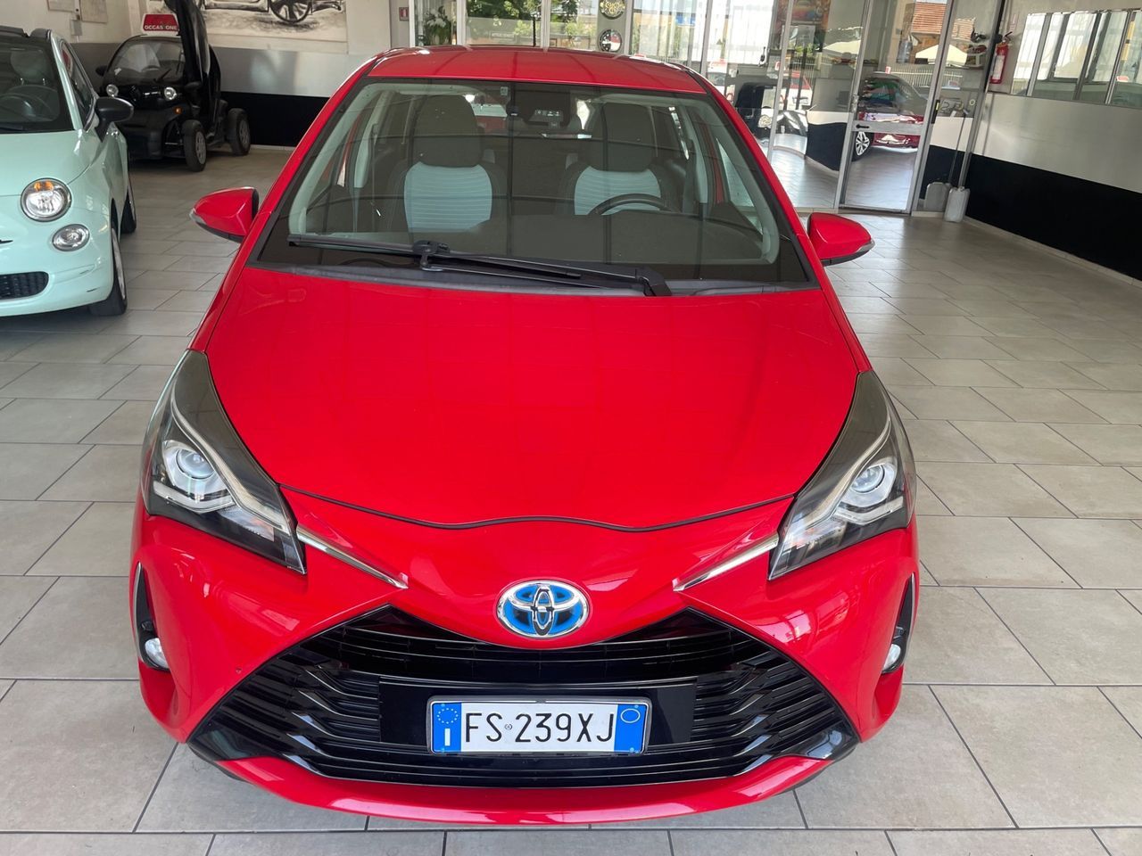 TOYOTA Yaris