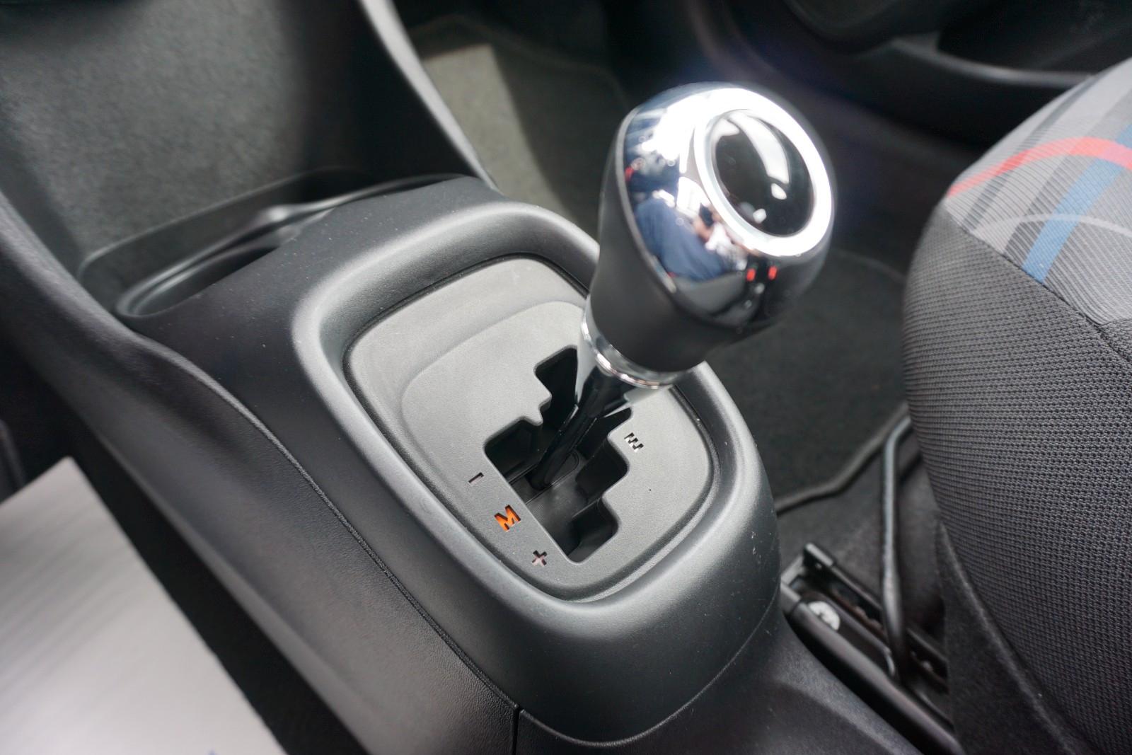Peugeot 108 Active Automatik, Navi-App*Kamera*Allwetter
