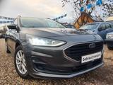 Ford Focus Turnier 1.5 88kw Aut. * RFK/LED/AHK/WR/SR* - Ford Focus mit Diesel-Antrieb: 1.8