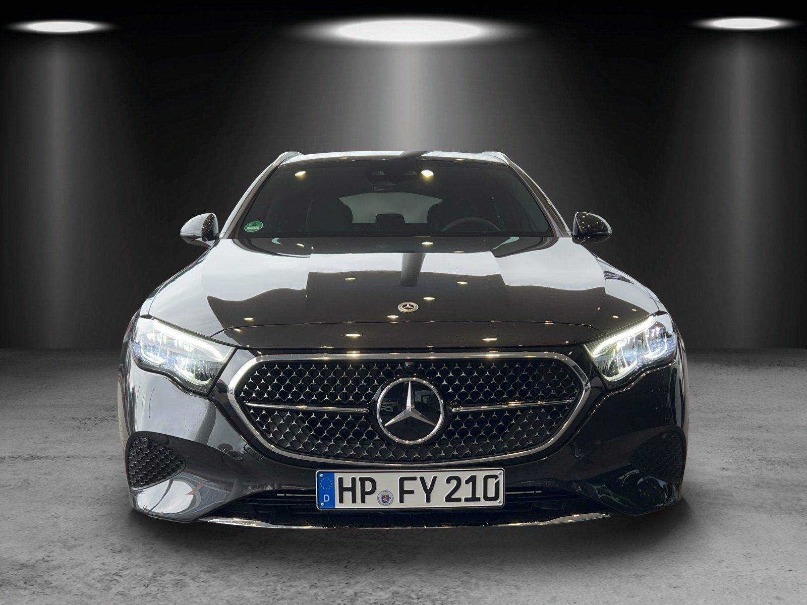 Fahrzeugabbildung Mercedes-Benz E 300 e T-Modell AVANTGARDE AHK Lenkradhzg LED