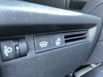 Citroën C4 1.2 PureTech 130 Max 360° AWR PDC LED NAV