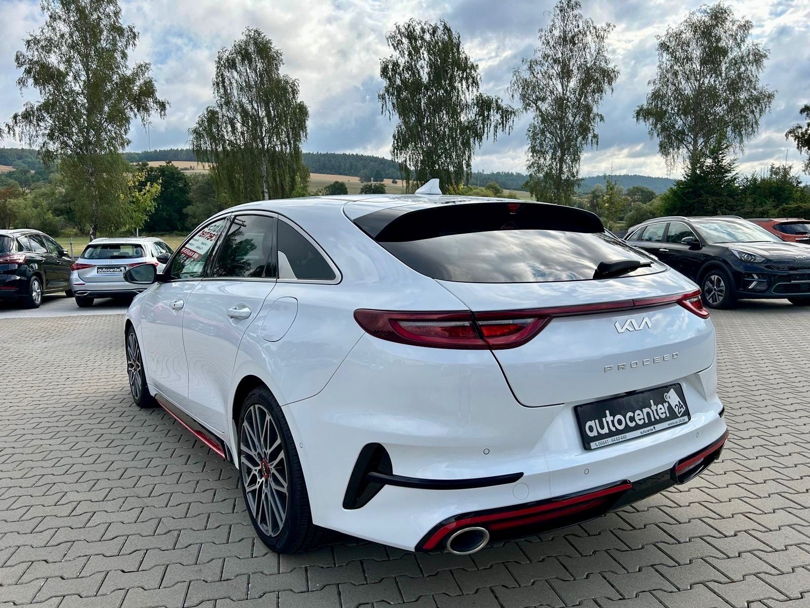 Fahrzeugabbildung Kia ProCeed GT°1. Hand°LED°Kamera°Leder°Memory°