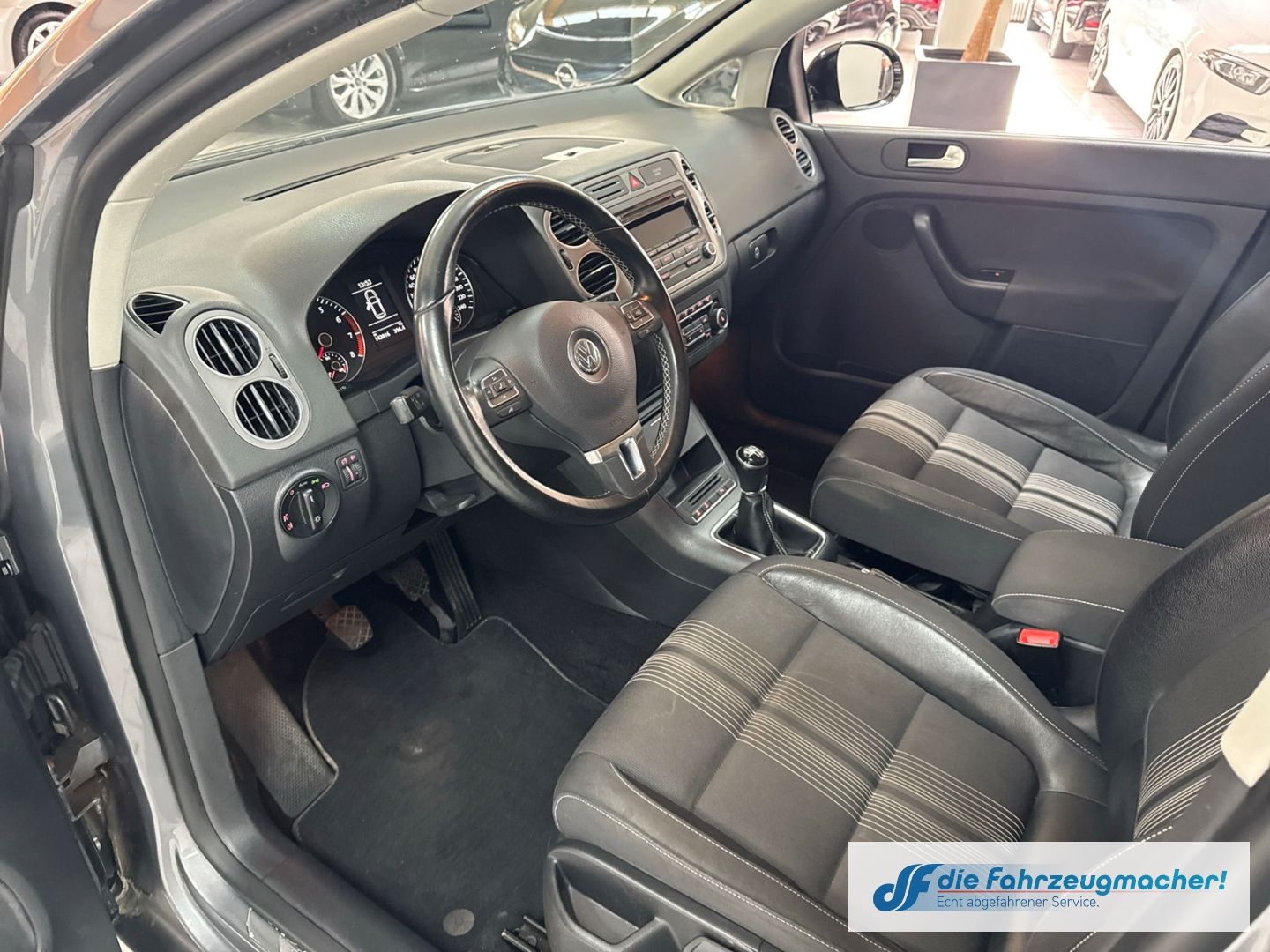 Fahrzeugabbildung Volkswagen Golf Plus VI Match  2-Zonen-Klimaautom*EXPORT