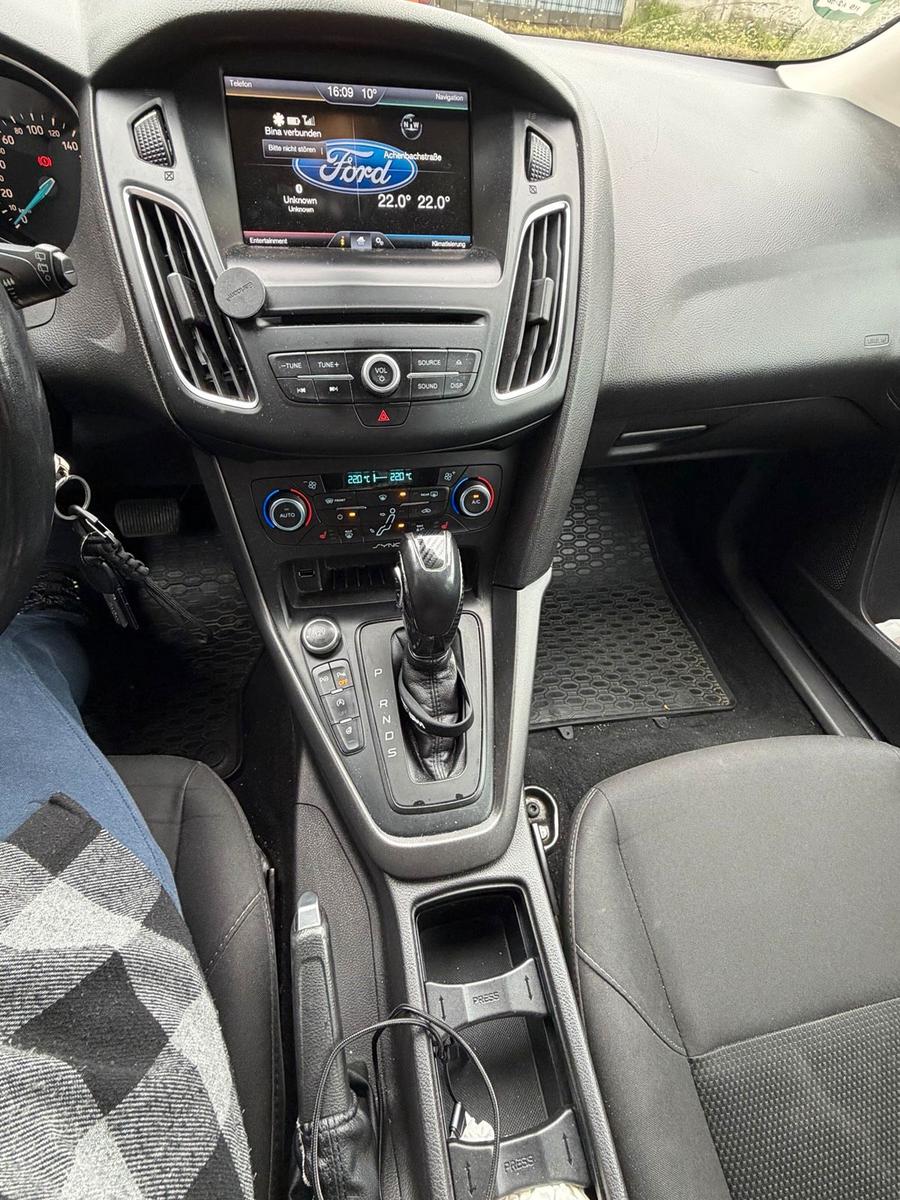 Ford Focus 2015 — engine 150 HP (110kW)