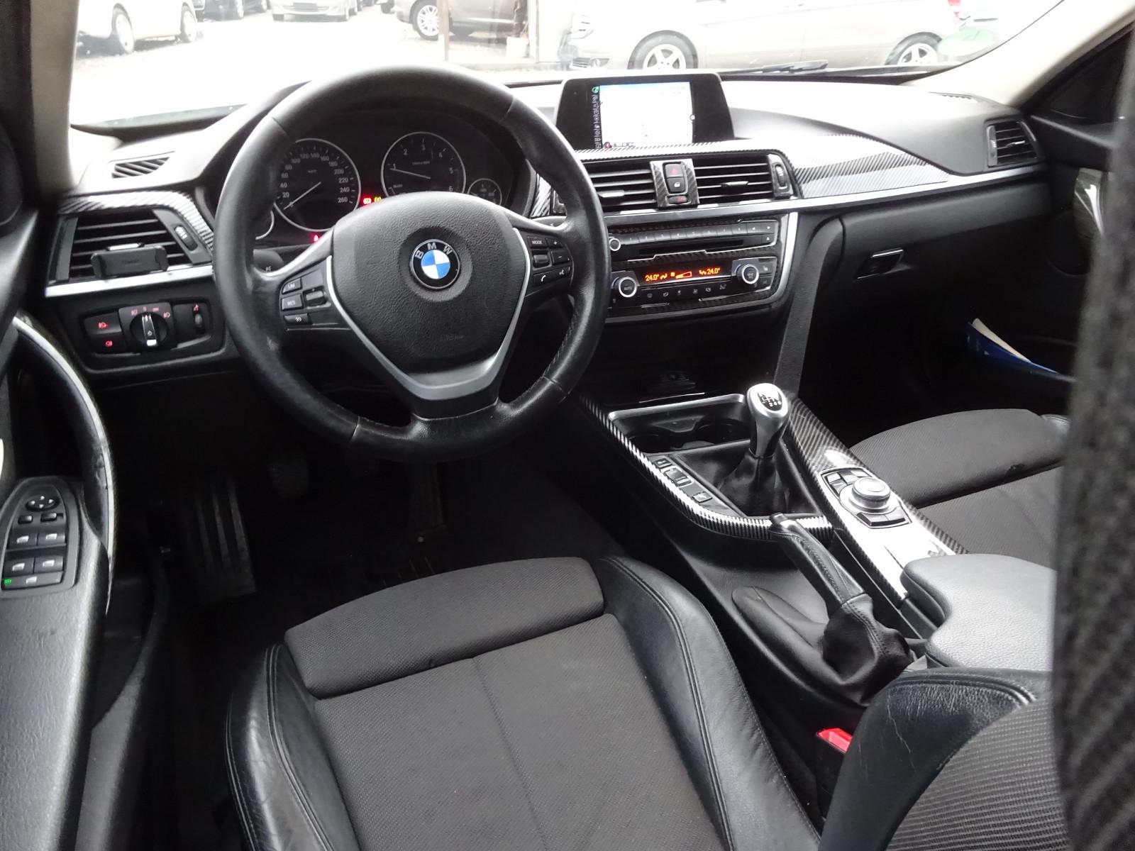 BMW 318 2014 — photo 9