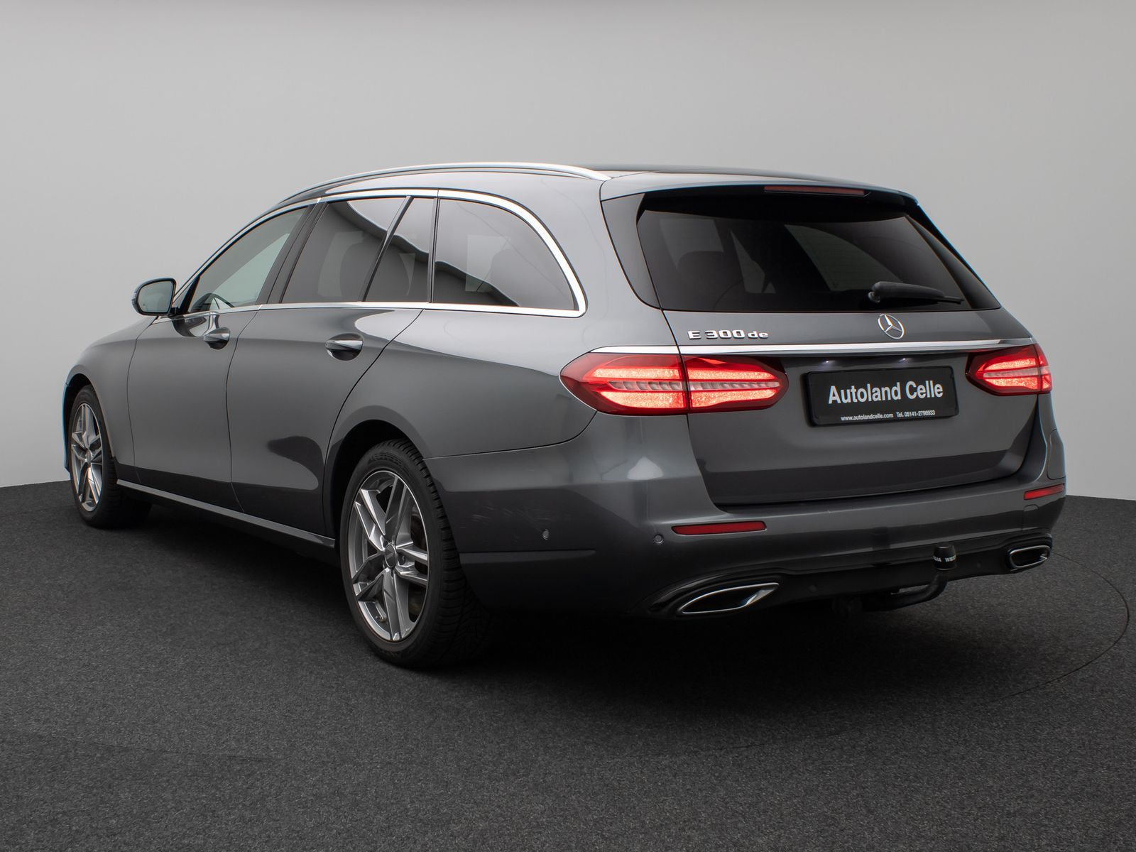 Fahrzeugabbildung Mercedes-Benz E 300 de Avantgarde Kamera AHK LED Standhzg AHK