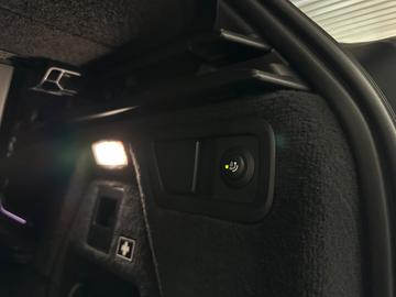 2021 Alpina XB7 缩略图 12