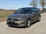 Volkswagen Golf Sportsvan VII Highline BMT AHK Xenon PDC 17 - mit Benzin-Antrieb: Gold, Limousine