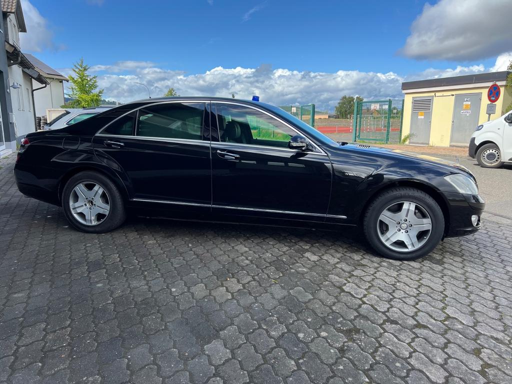 Mercedes-Benz S 600