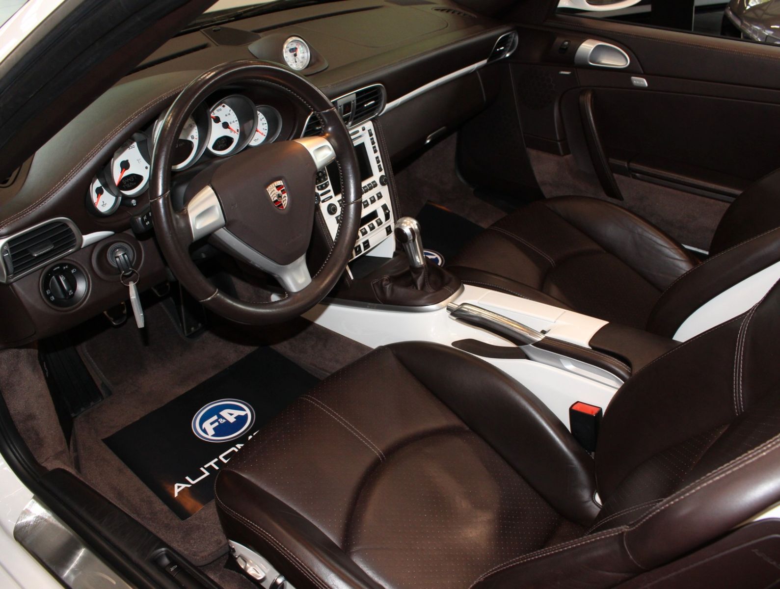 Fahrzeugabbildung Porsche 911 997 Carrera 4 S Cabrio Sport Chrono