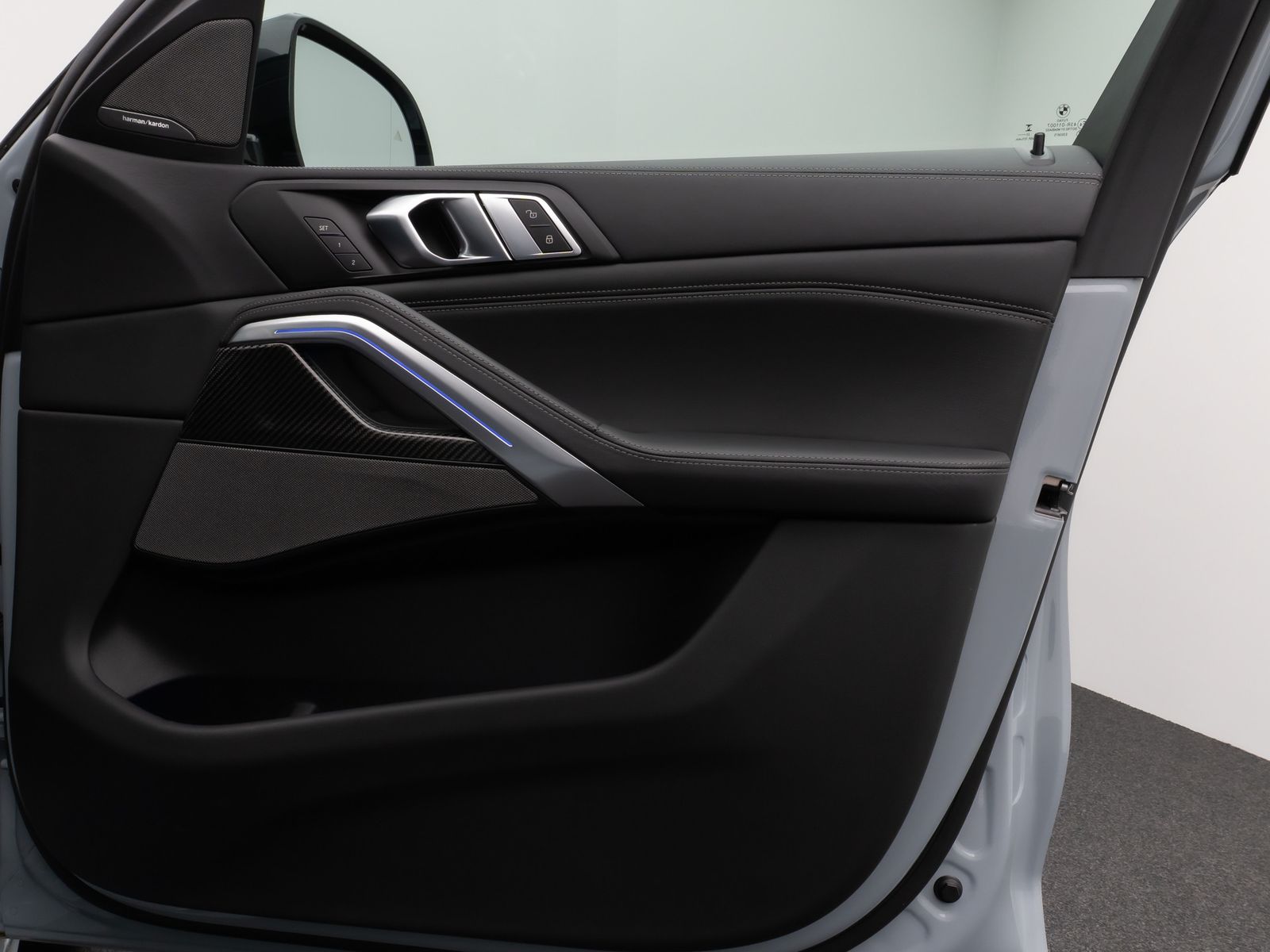 Fahrzeugabbildung BMW X6 xD30d M Sport Pro Panorama 360°HUD H/K 22Zoll