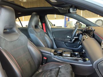 Mercedes-Benz A35 AMG 4Matic *PANO*LED*PDC*CARPLAY*