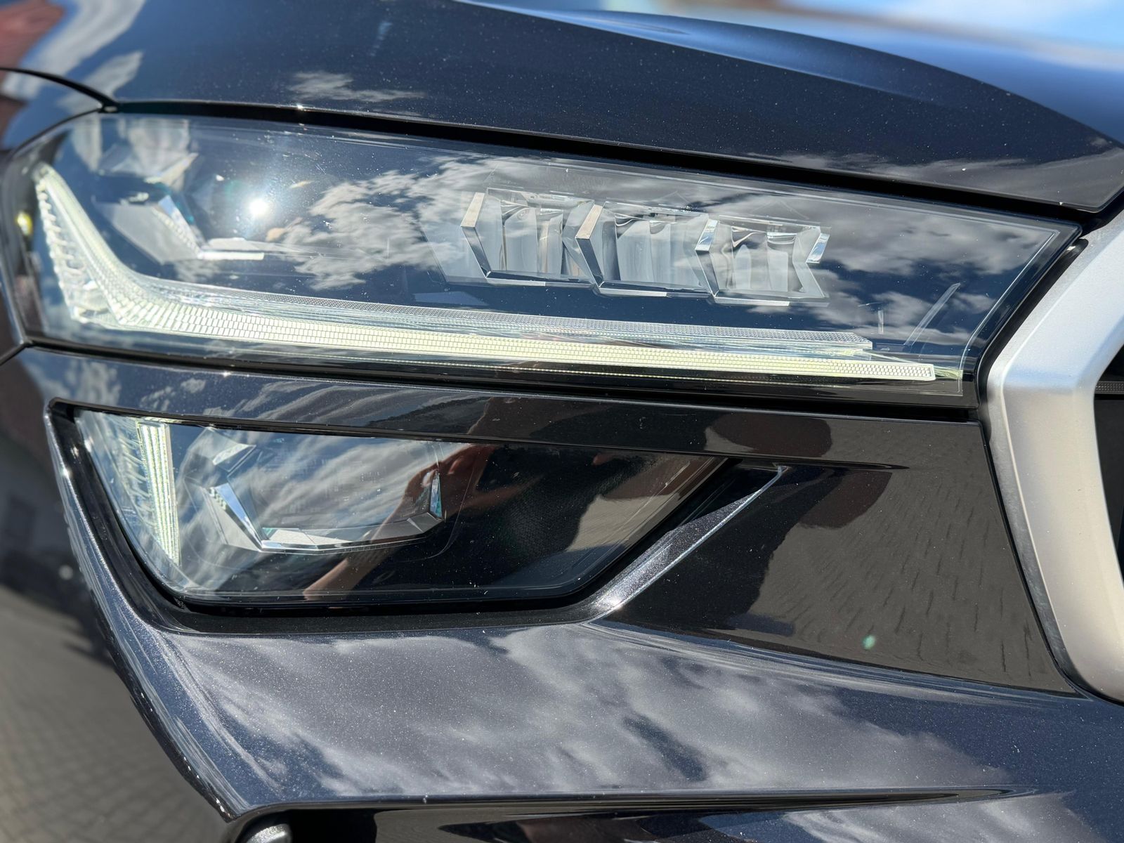Illustration du véhicule SKODA Kodiaq 2.0 TDI 4x4 Selec PANO*AHK*MATRIX*StandH.