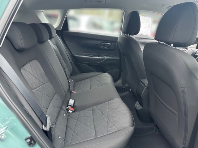 Fahrzeugabbildung Hyundai BAYON 1.0 T-Gdi (100PS) 48V DCT Trend 17''Alufel