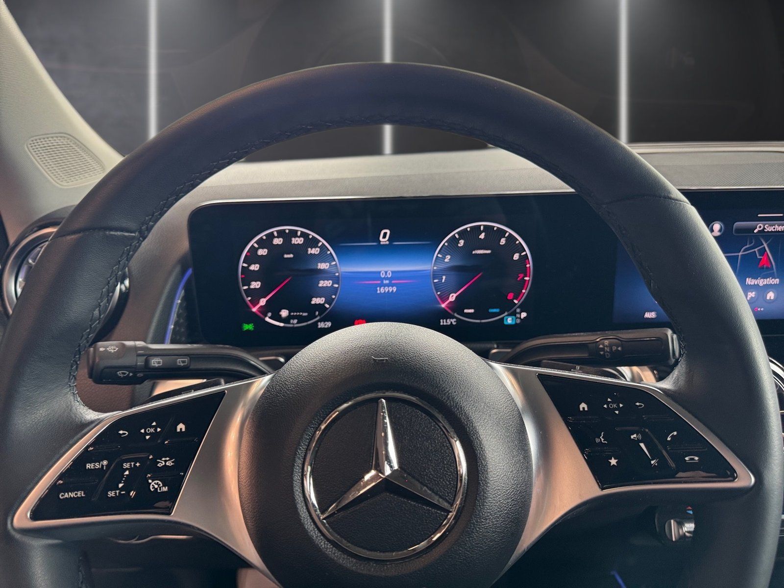 Fahrzeugabbildung Mercedes-Benz GLB 200 Progressive*AHK*Kamera*Night*Easy-Pack*