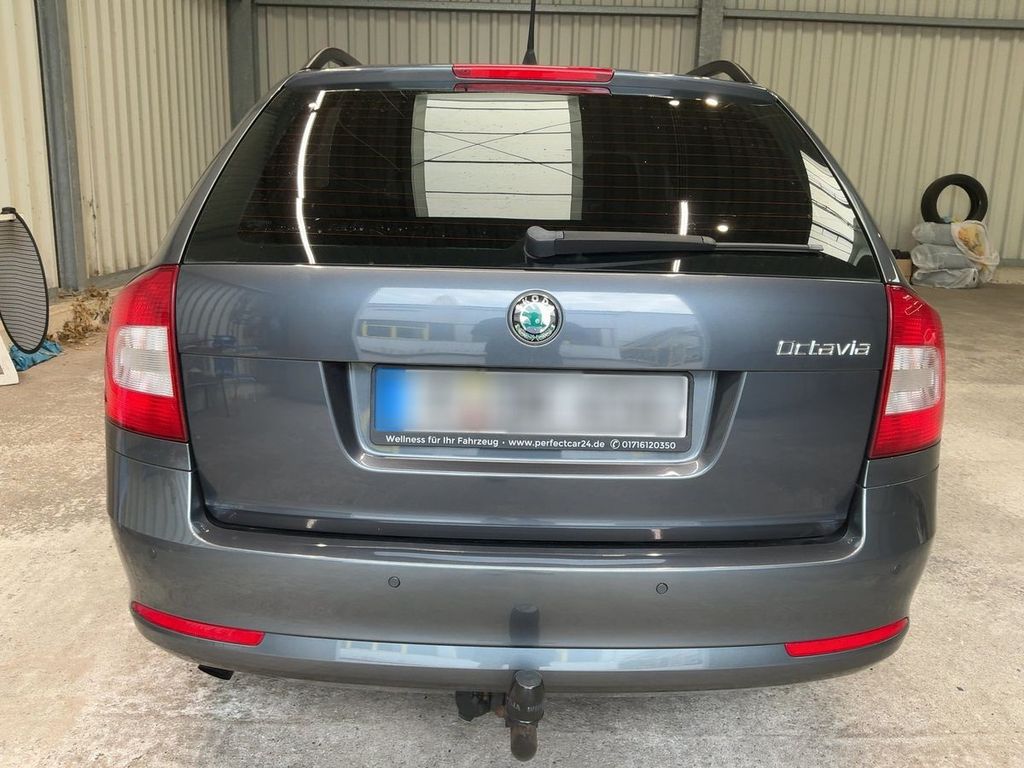 2.0 TDI Xenon AHK Schiebedach Tempo SHZ