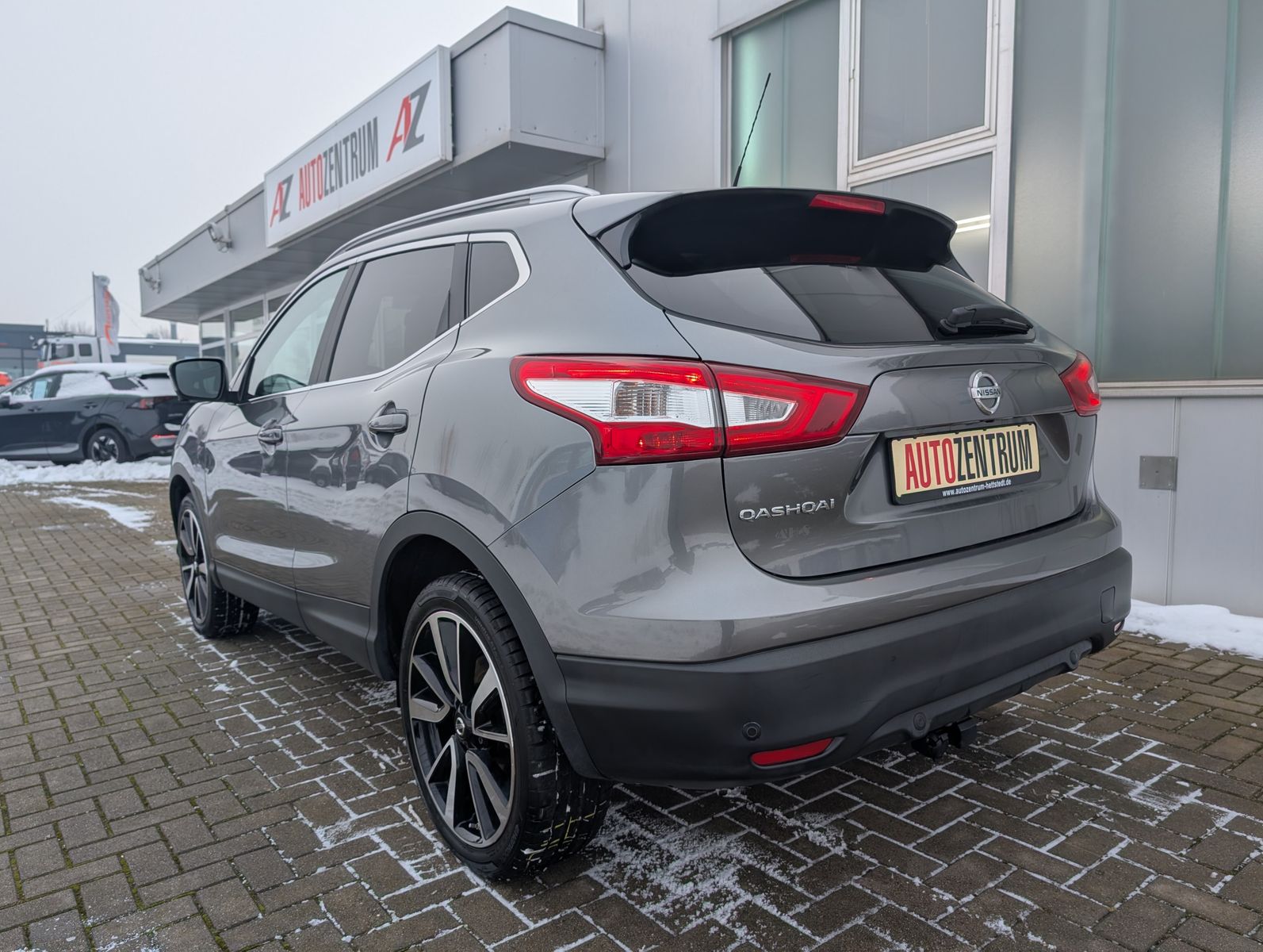 Fahrzeugabbildung Nissan Qashqai 1.6 dCi X-Tronic TEKNA AHK PANO NAVI