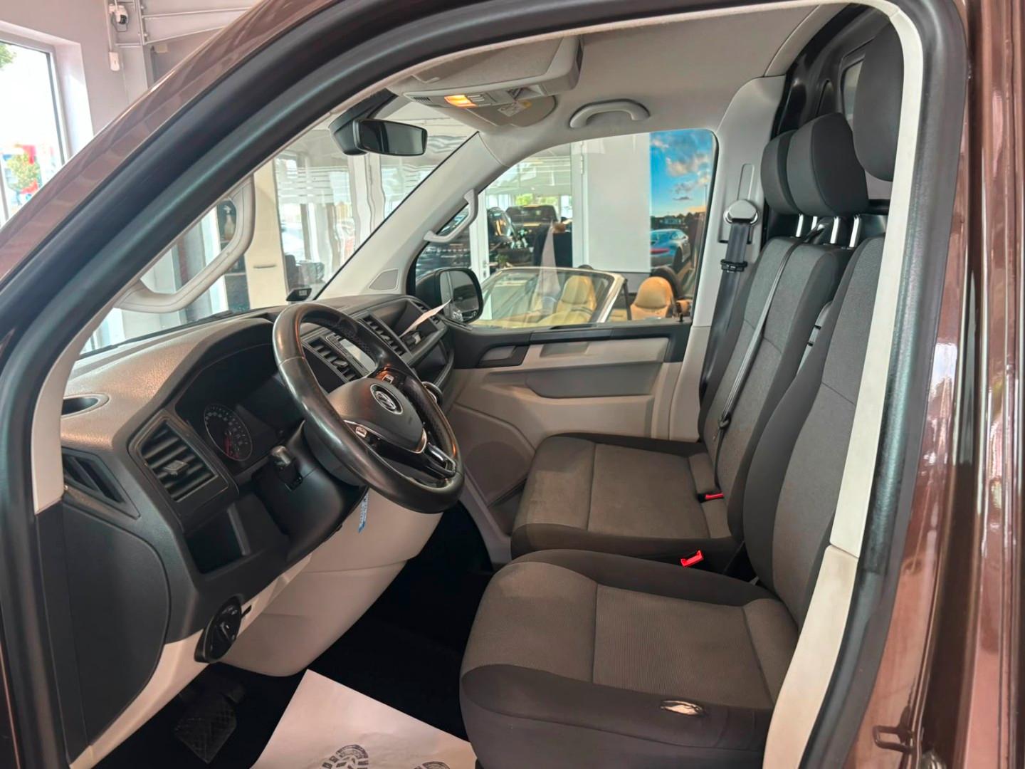 Volkswagen T6 Transporter Kasten lang 4Motion*AHK*Standheiz