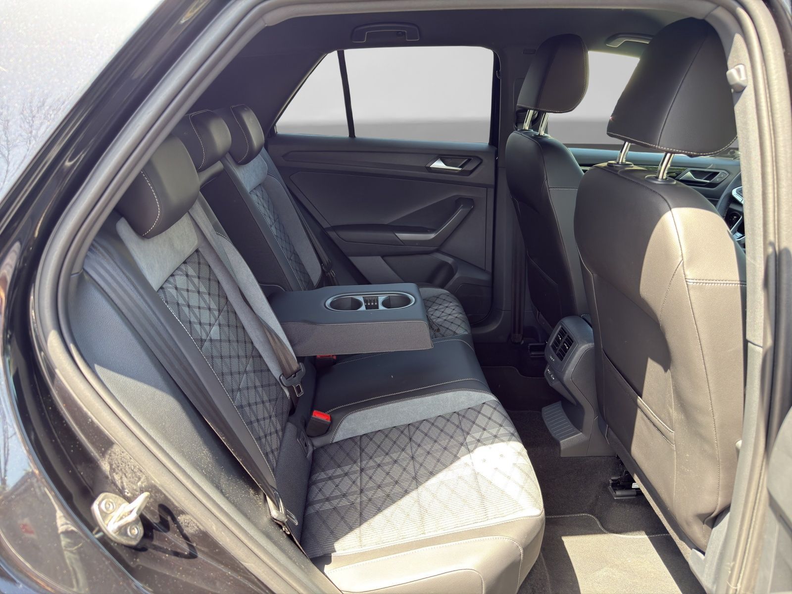 Volkswagen T-Roc - Bild 7
