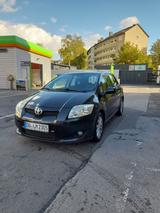 Toyota Auris - Toyota Auris in Essen