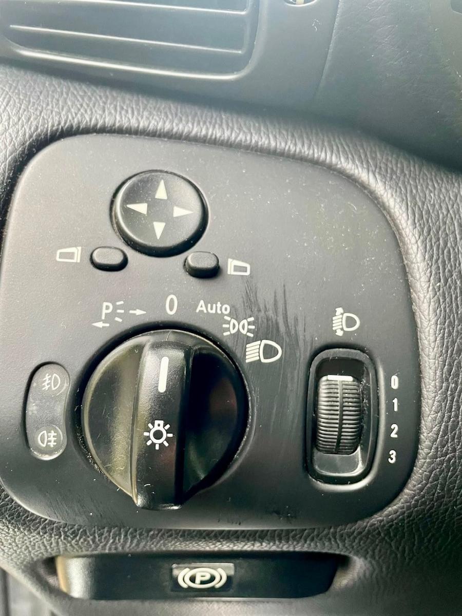 Mercedes-Benz C180 2006 — photo 12
