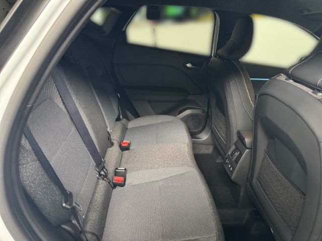 Fahrzeugabbildung Renault Captur Techno Mild Hybrid 160 EDC Winterpaket Na