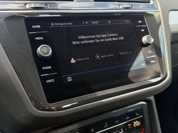 Volkswagen Tiguan - 9