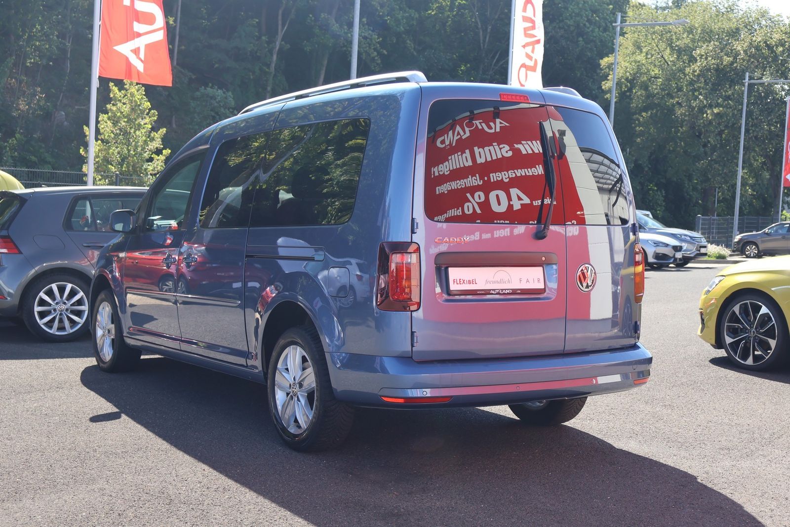 Volkswagen Caddy 2.0 TDI Allrad AHK Navi ACC Kamera PDC