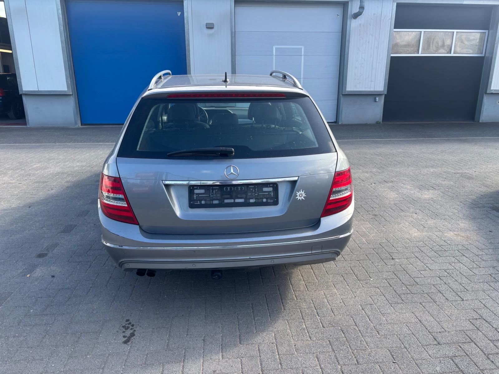 Mercedes-Benz C200 2013 — photo 5