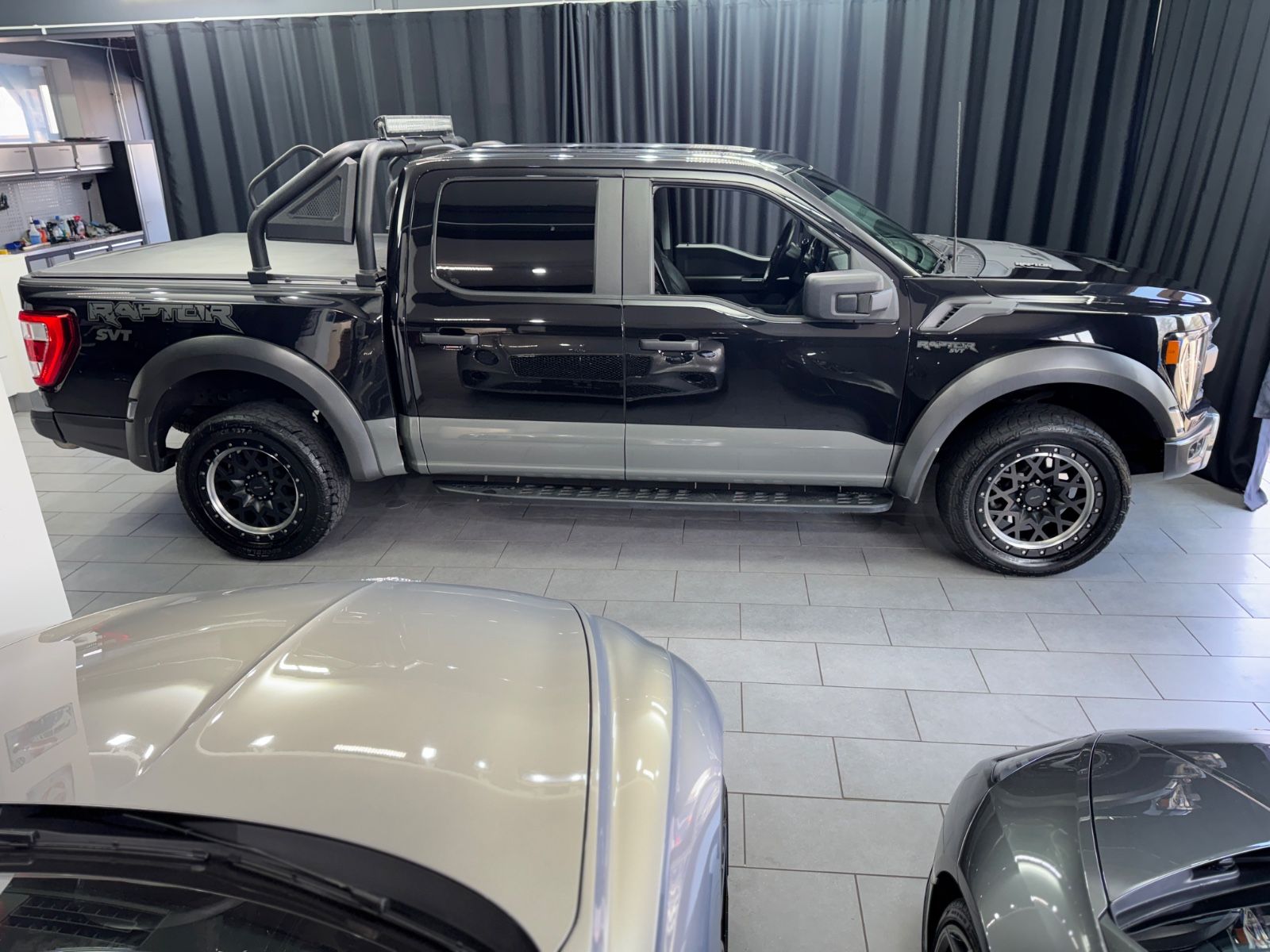 Fahrzeugabbildung Ford F 150 RAPTOR SVT|OFFROAD 20 ZOLL| 6-SITZ|NAVI|