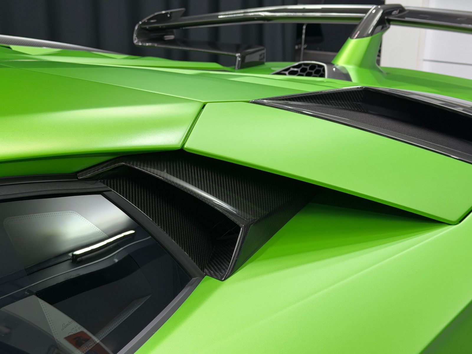 Fahrzeugabbildung Lamborghini Aventador SVJ | FULL CARBON|LIFT|SENSONUM|PPF|