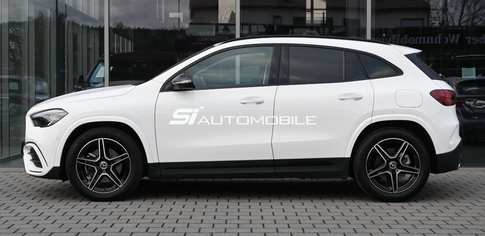 Fahrzeugabbildung Mercedes-Benz GLA 220 d 4Mat. AMG °ACC°AHK°360°MEMORY°KEYLESS°