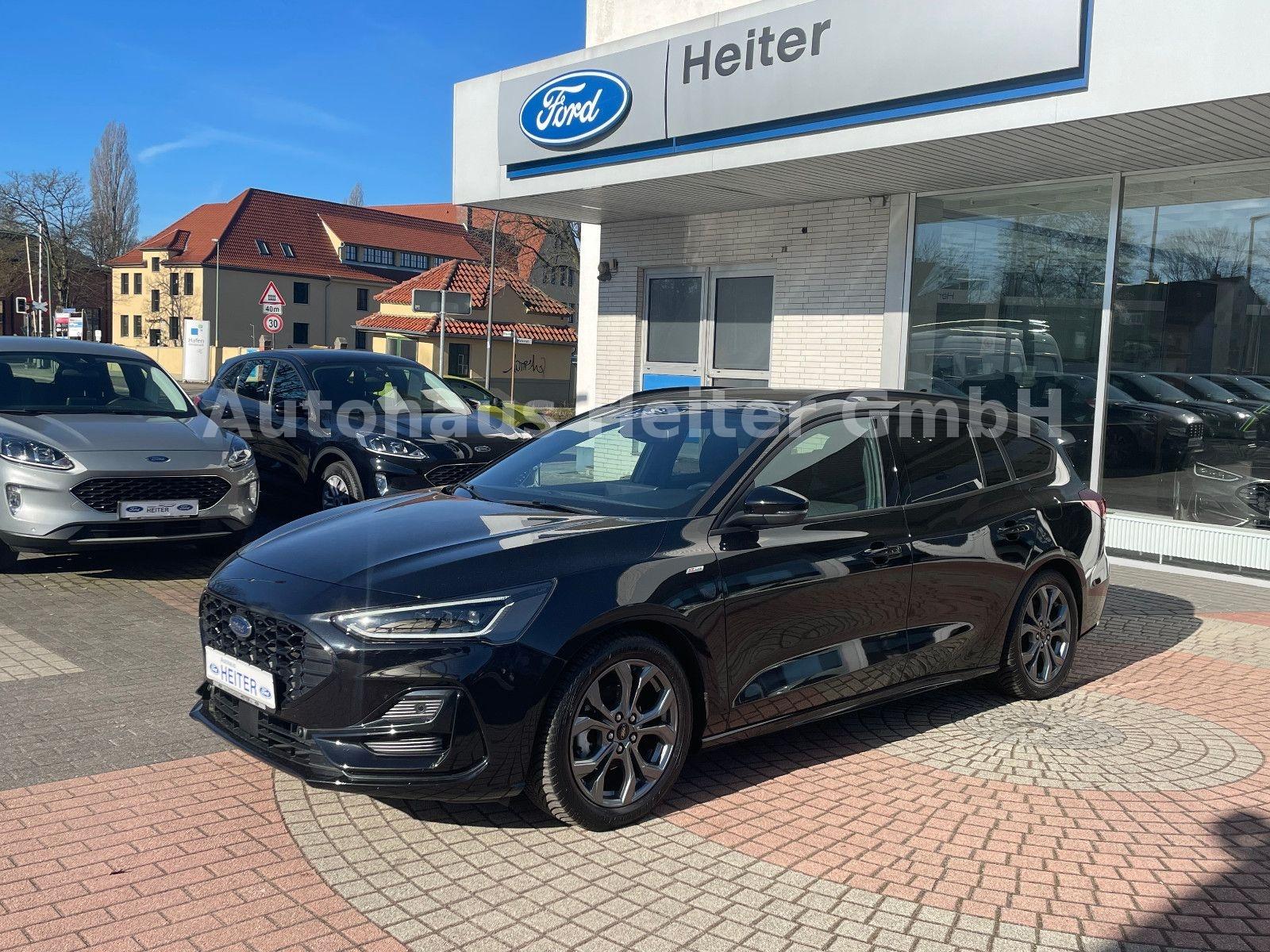 Ford Focus Automatik ST-Line X /155PS+Matrix+Pano+AHK