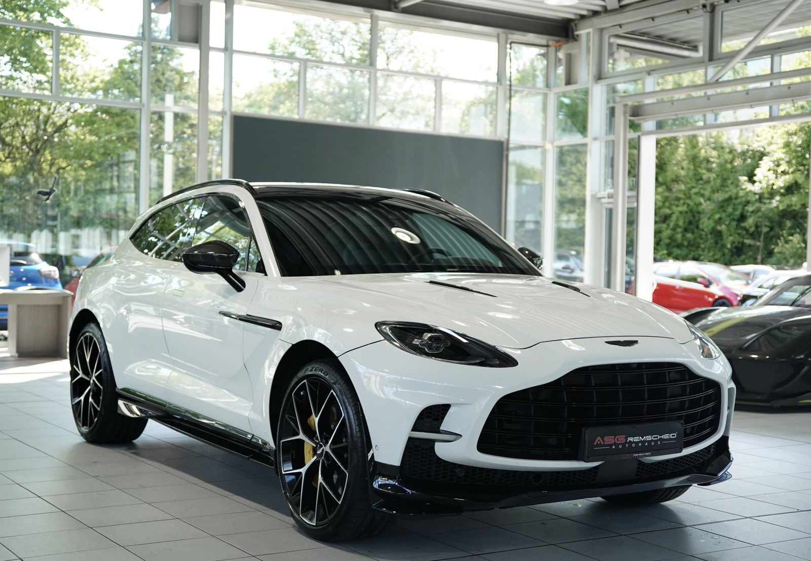 Aston Martin Dbx