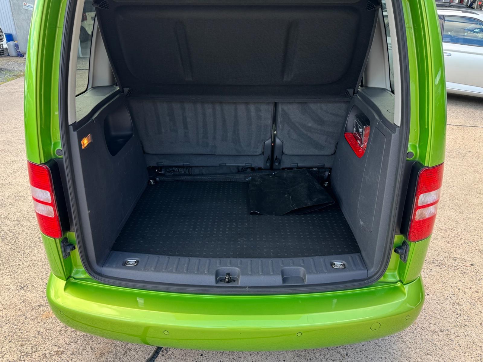 Volkswagen Caddy Kasten/Xenon/Navi/Shz/Ahk/Tempomat