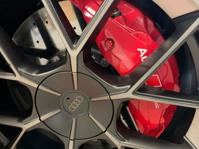 RS e-tron GT PERFORMANCE +MATRIX+WABEN+KERAMIK++