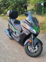 Kawasaki J125 - KAWASAKI J 125