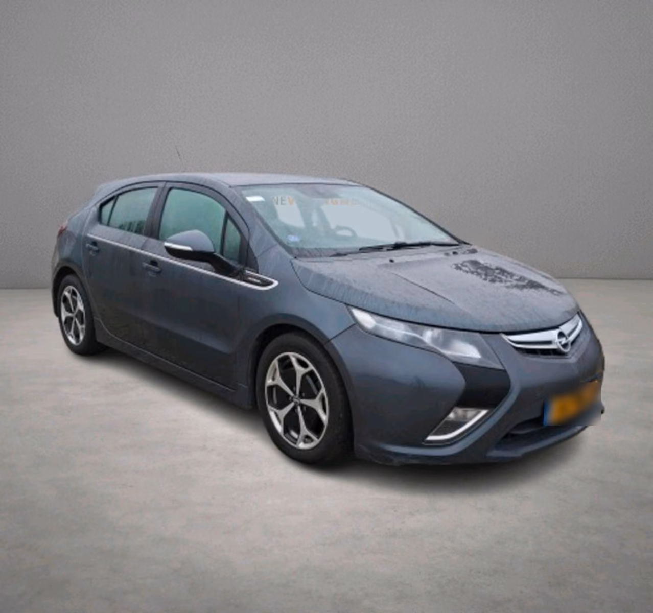 Opel Ampera 2012 — interior