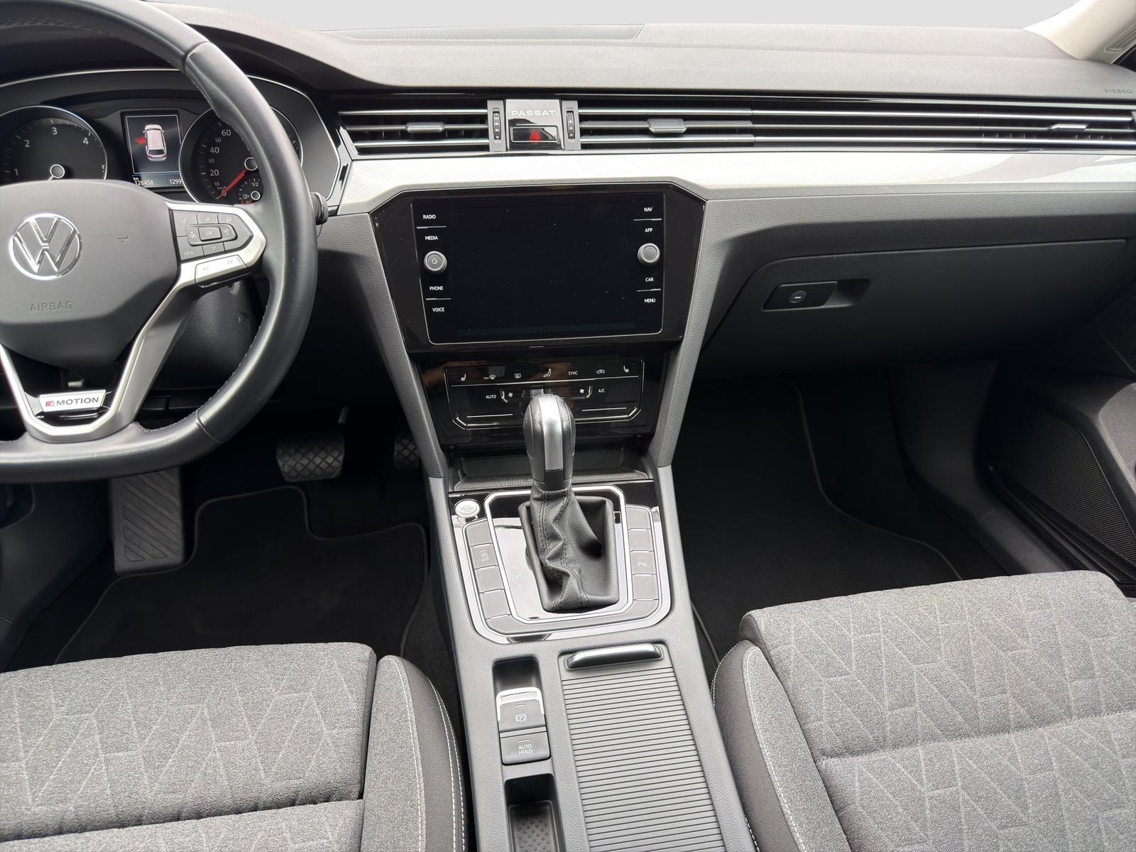 Volkswagen Passat 2.0 TDI Navi Keyl* Massage Kam*, миниатюра 13